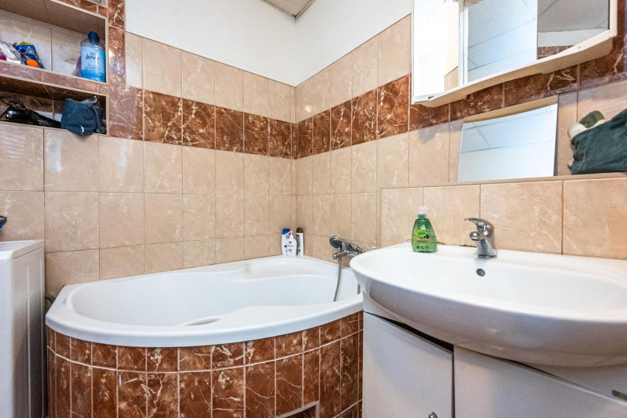 Apartment Lublanska 48 Prága Kültér fotó